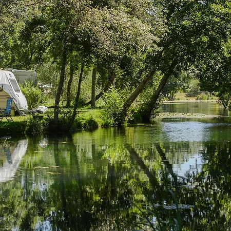 Camping La Rivière****